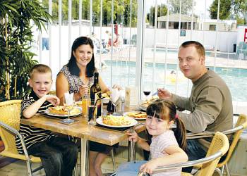 Lakeside Holiday Park