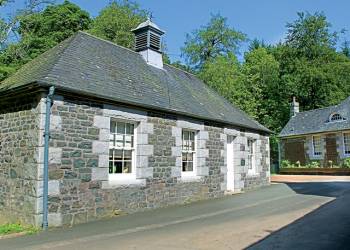 Cloncaird Castle Country Estate