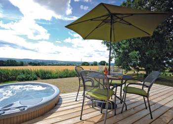 Saxon Maybank Lodges