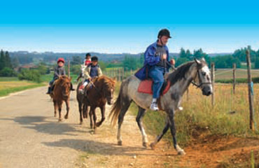 Les Roulottes des Monedieres