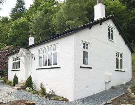 Click here for more about Woodside Cottage