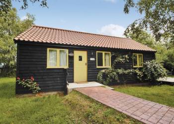 Click here for more about Briar Cottage